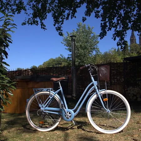 Unique Escape Glamping In The Heart Of With Hot Tub And Vysehrad Castle View *