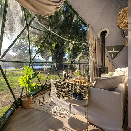 ラグジュアリーテント Unique Glamping Prague With Private Hot Tub