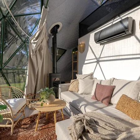 ラグジュアリーテント Unique Glamping Prague With Private Hot Tub *