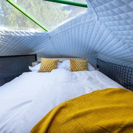 ラグジュアリーテント Unique Glamping Prague With Private Hot Tub