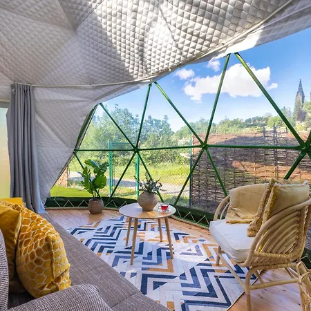 Unique Glamping Prague With Private Hot Tub * プラハ