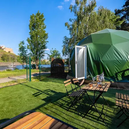 ラグジュアリーテント Unique Glamping Prague With Private Hot Tub *