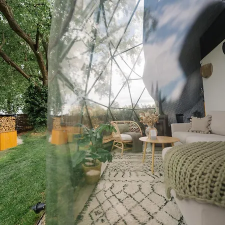Unique Glamping Prague With Private Hot Tub プラハ