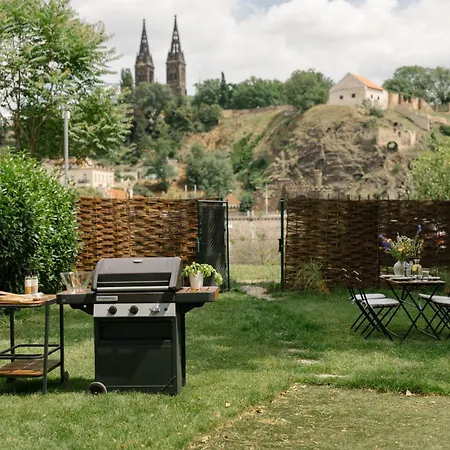 Unique Glamping Prague With Private Hot Tub プラハ