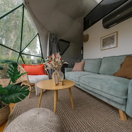 Unique Glamping Prague With Private Hot Tub ラグジュアリーテント *