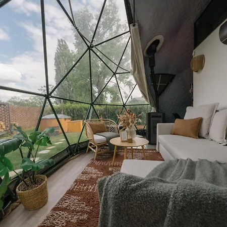 ラグジュアリーテント Unique Glamping Prague With Private Hot Tub