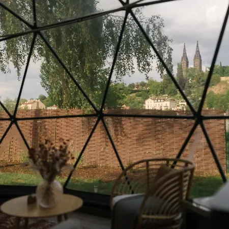Unique Glamping Prague With Private Hot Tub ラグジュアリーテント
